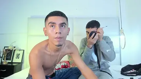 your_d0ll1 webcam model stream image