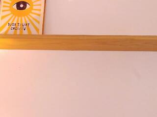 Zoe Niickels webcam model stream image