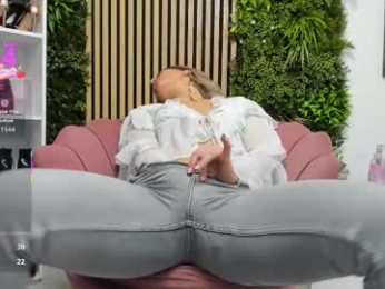 sweetcherry30_ webcam model stream image