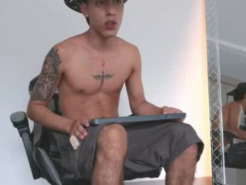 russell_adams_ webcam model stream image