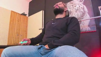 Lukee_09 webcam model stream image