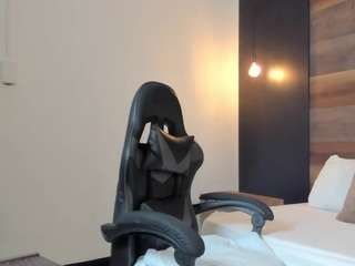 sophia-martinezz webcam model stream image