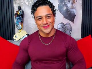 Mike Esteves webcam model stream image