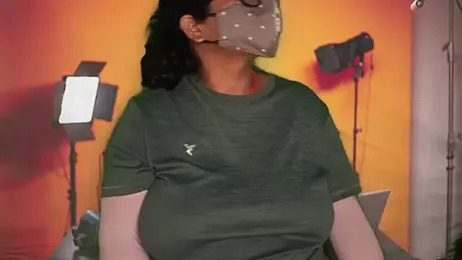 Hansika190 webcam model stream image