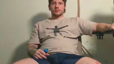 Eskolhandsome webcam model stream image