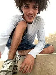 Max_Rain webcam model stream image