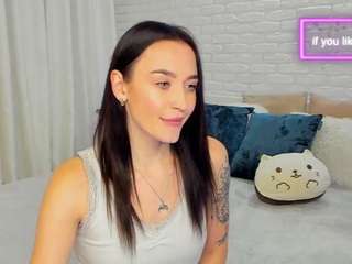 megan-cuddly webcam model stream image