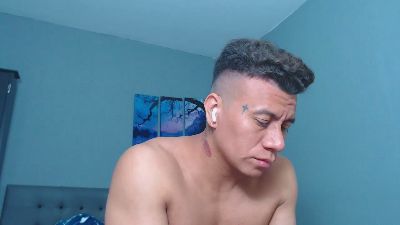 Lothbrok_strong webcam model stream image
