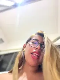 sara_calderon webcam model stream image