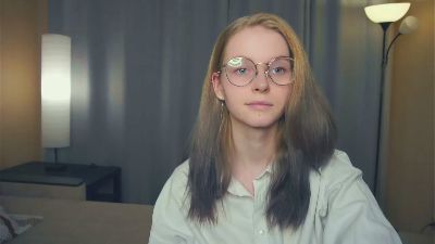 MertieAlie webcam model stream image