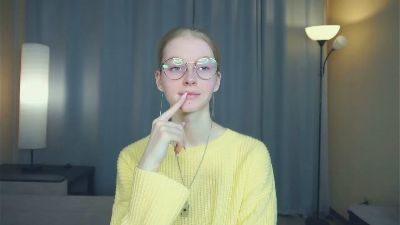 MertieAlie webcam model stream image