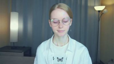 MertieAlie webcam model stream image