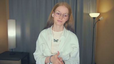 MertieAlie webcam model stream image