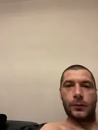 Kinkycouple142 webcam model stream image