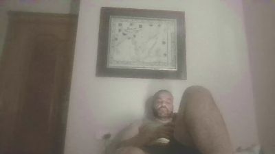 BottomXXLWolf webcam model stream image