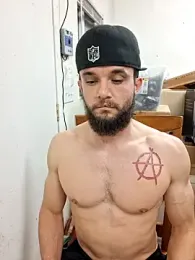 Paidbat webcam model stream image