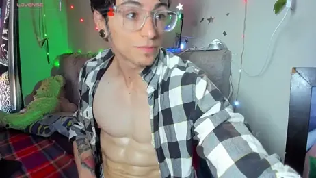 puepleholly webcam model stream image