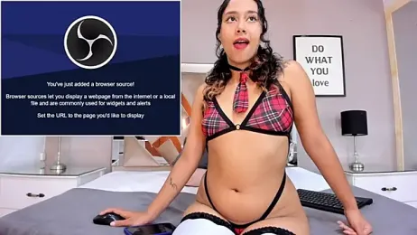 laura_smith33 webcam stripchat model stream image