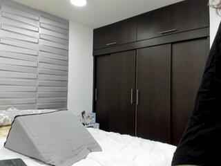Cinthya Klen webcam model stream image