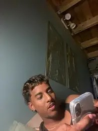 Axel_black10 webcam stripchat model stream image