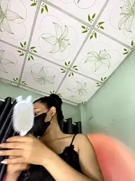 Ly_Chuppy webcam stripchat model stream image