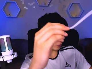 travis-wolf webcam model stream image