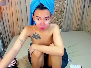 LunaWalton webcam model stream image