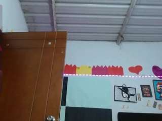 saray-extrovert webcam model stream image