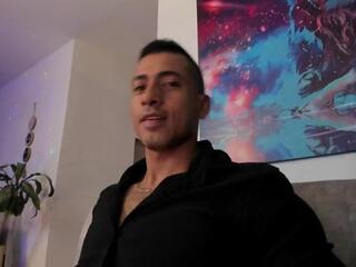 Aaron Strong webcam model stream image