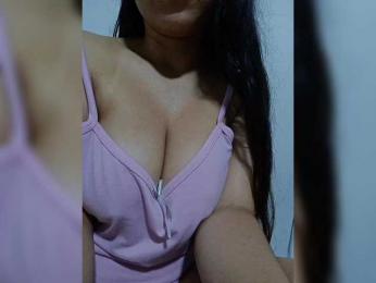 Dolceskin2 webcam bongacams model stream image