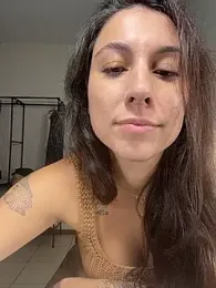 Carolini09 webcam stripchat model stream image