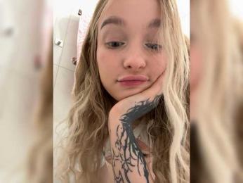 MimiMila webcam bongacams model stream image