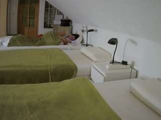 voyeurcam-julmodels-bed-3 webcam model stream image