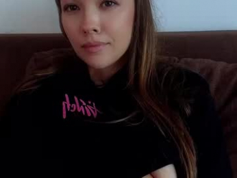 _demi_dee_ webcam model stream image