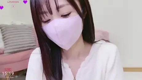 meg_0901 webcam model stream image