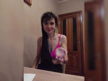 Hellenalonenochka webcam model stream image