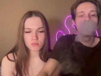 titsDestroy2008 webcam model stream image