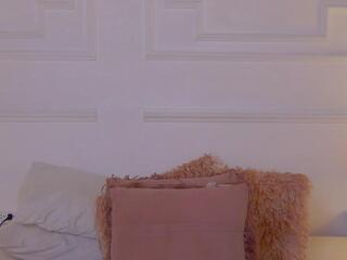 Charlotte Dilucca webcam model stream image