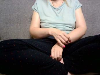 Verika webcam model stream image