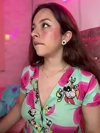 Yovng___Lau webcam model stream image