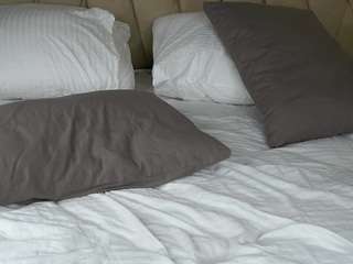 quennagales webcam camsoda model stream image