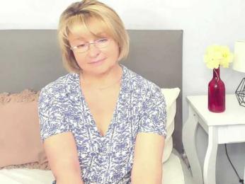 MarieneMature webcam model stream image