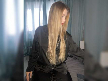 HumbleBlossom webcam model stream image