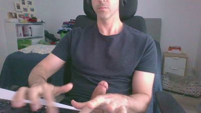 leo00870087 webcam model stream image