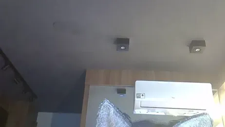 SkinnyKitten webcam model stream image