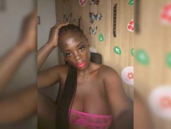 CharmingAura2 webcam bongacams model stream image