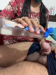 Queenlipx webcam model stream image