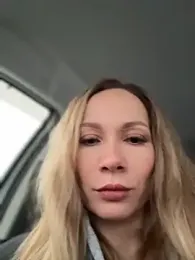 LavenderHot webcam model stream image