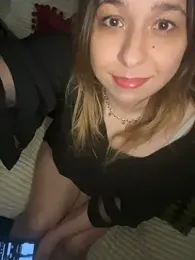 Eze13crybaby webcam stripchat model stream image
