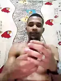 LATREL22ctmtrs webcam model stream image